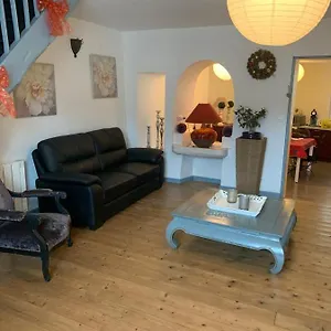 Triplex Meublé Hyper Centre St Céré 3 120 M2 8 Pers Max Saint-Céré